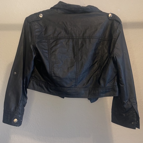 2B Bebe faux leather Jacket - Picture 3 of 7